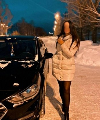 Мои услуги включают классический секс, оральные ласки, а также различные эксперименты в постели. Я мастерски обращаюсь с телом, каждое прикосновение принесет тебе невероятное наслаждение. Обожаю удовлетворять мужчин, мне нравится видеть в глазах моих партнеров блаженство и желание. У меня много положительных отзывов от моих клиентов, они подчеркивают мою неподдельную страсть и профессионализм. Зацени мои фото, они воплощение моей женственности и сексуальности. Живу и принимаю в Москве. Так что не упусти возможность испытать нежность и страсть со мной.💋🔥 Дианушка